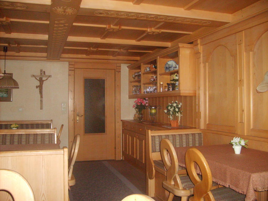 Gasthof Zur Einkehr Sankt Leonhard im Pitztal Exterior foto
